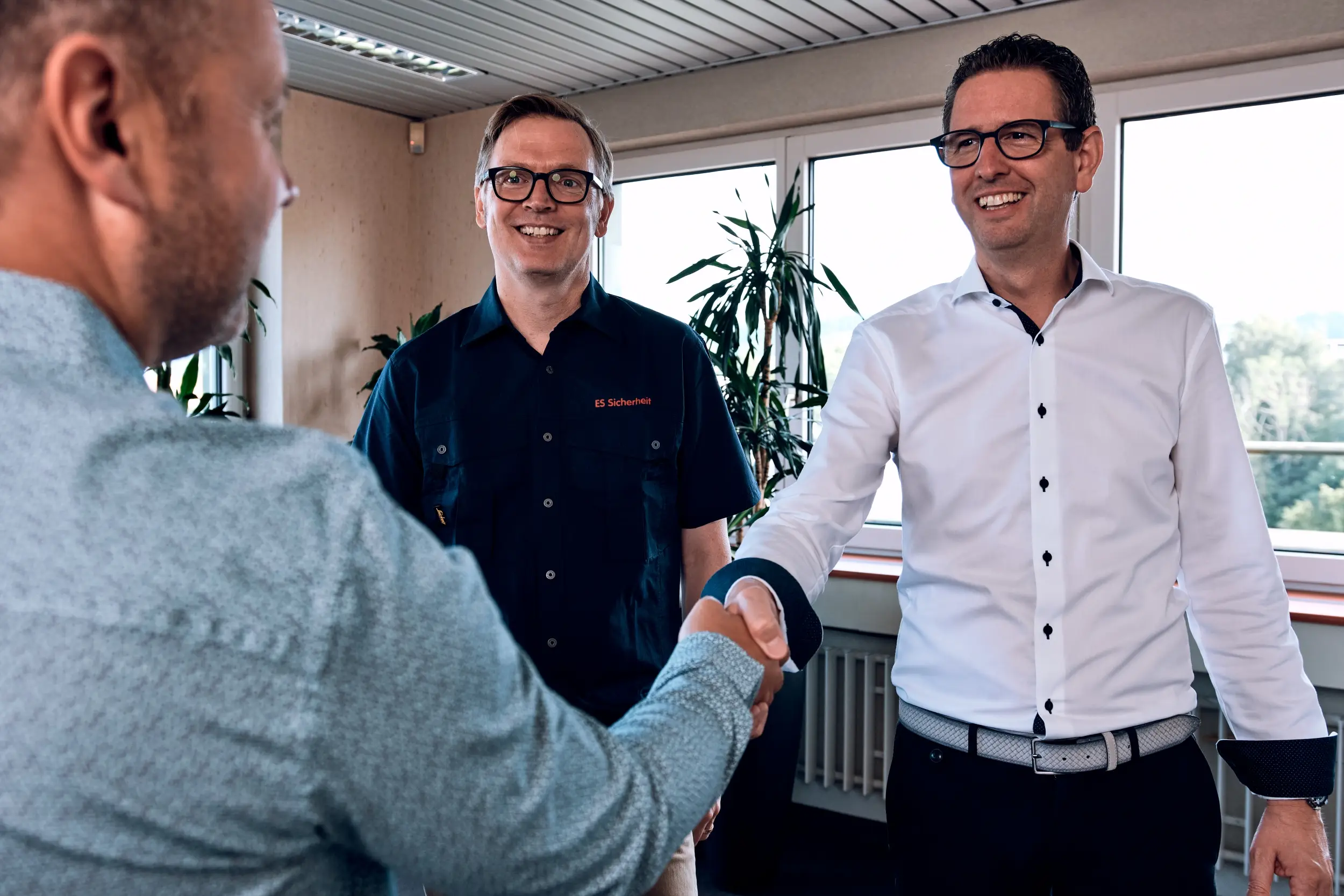 Handschlag bei einem Beratungsgespräch